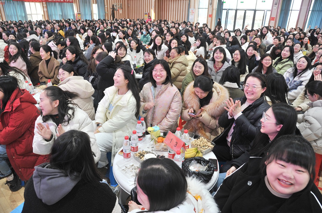 巾帼绽芳华，杏坛谱新章——超然中学“三八”妇 ...